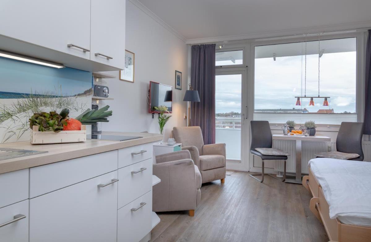 Mitten In Mit Balkon Westerland
