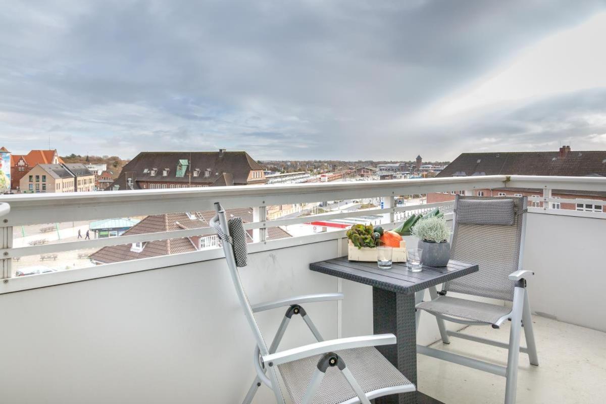 Mitten In Mit Balkon * Westerland